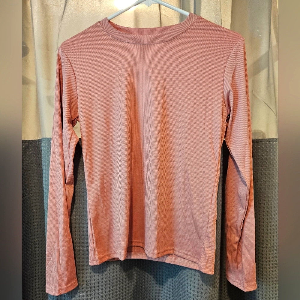 NWOT Ribbed Crew Neck Long Sleeve Shirt